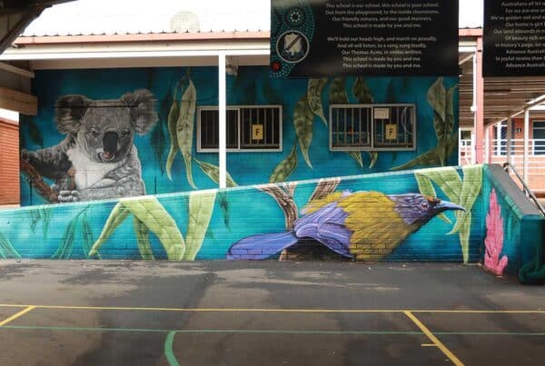 Cola mural iof native animals