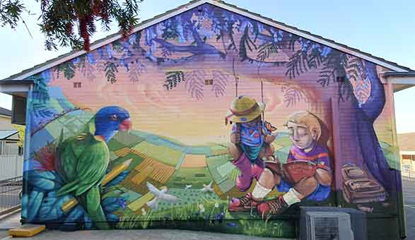 Krimsone mural artist